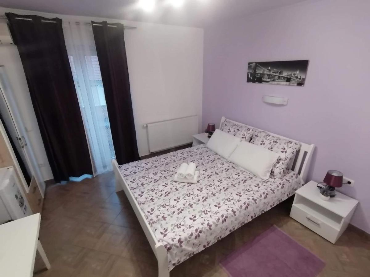 Guest House Macic Korenica Buitenkant foto